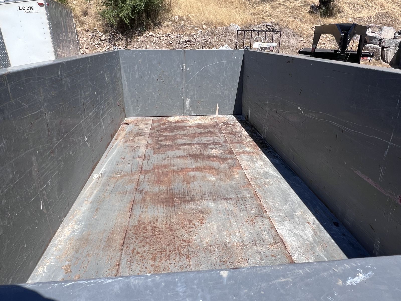 Main image 7