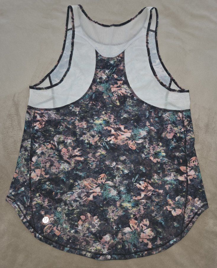 LNC Ladies Lululemon Sculpt Tank II Tops 2 available size 6/8