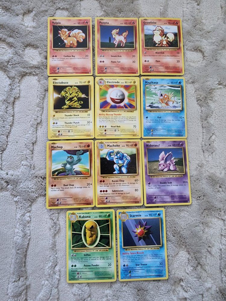 Pokémon Evolutions Trading Card Lot: Vulpix, Ponyta, Growlithe, Electabuzz, Electrode, Magikarp, Machop, Machoke, Nidoran, Kakun