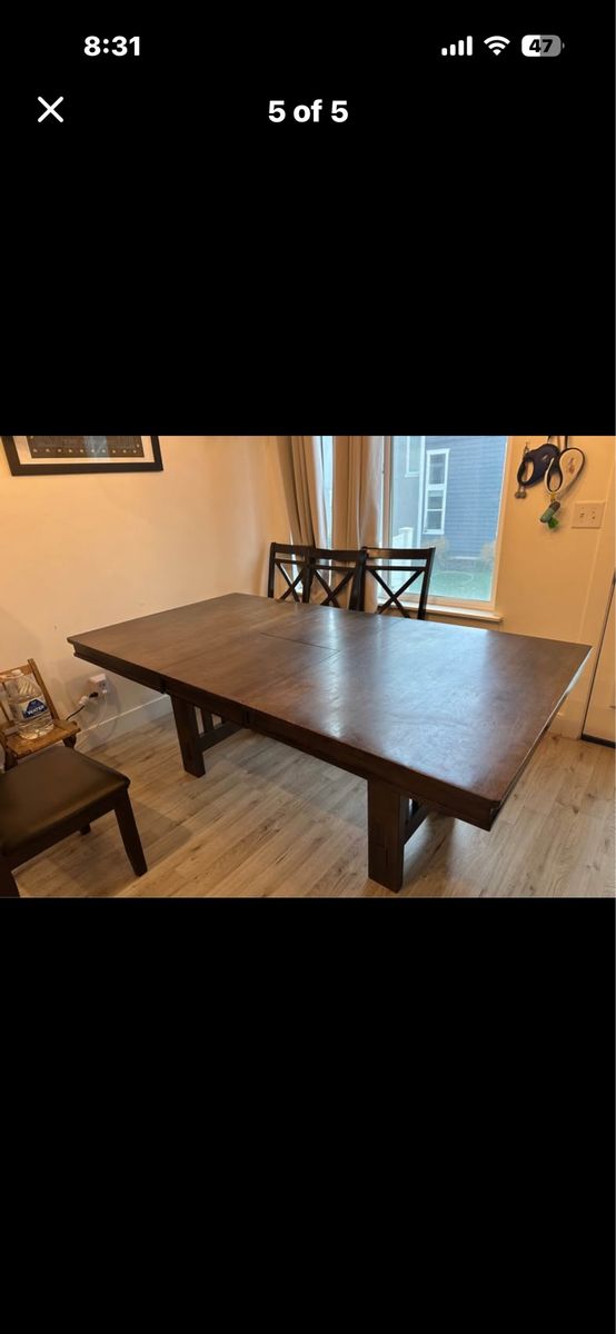 Dining room table with 6 chairs