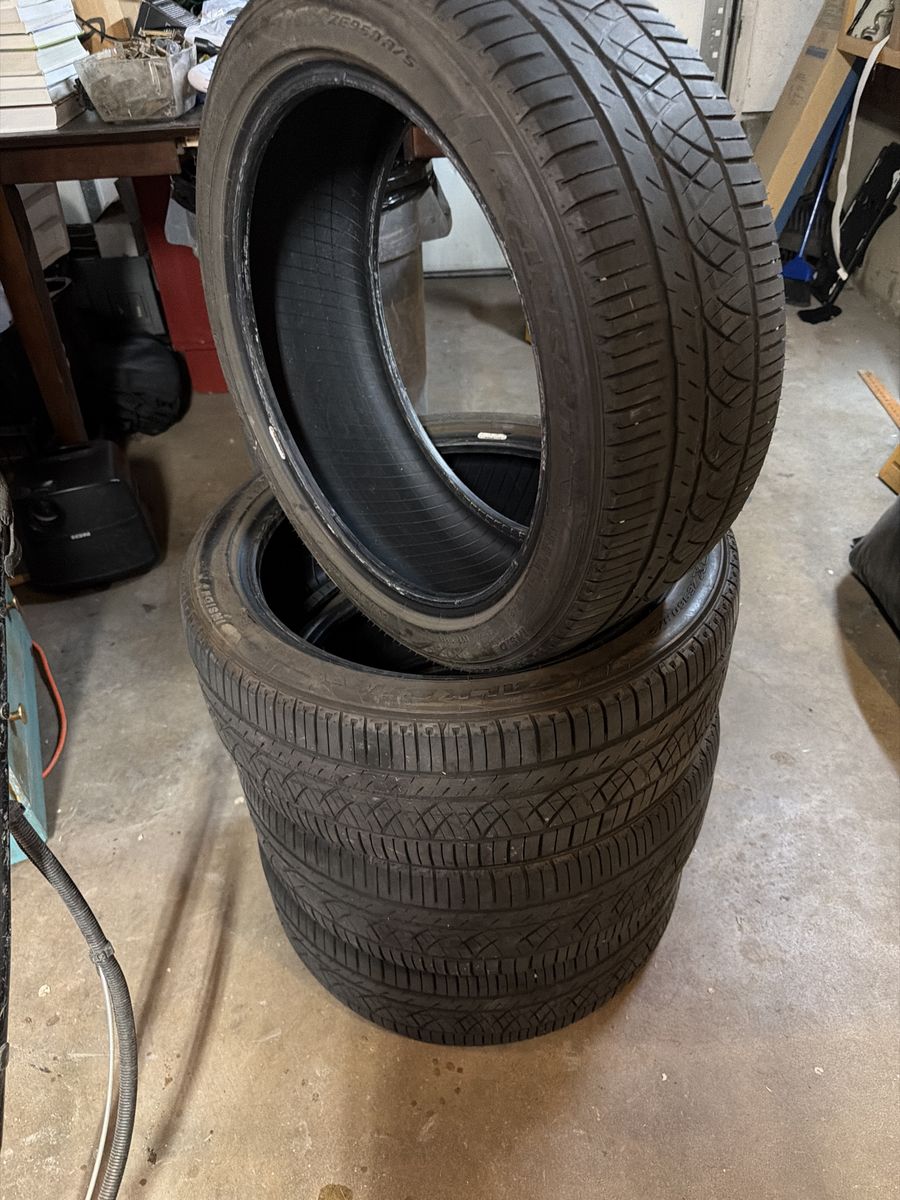 Falken Ziex ZE950 A/S 215/45R18 93W All-Season Tires - Set of 4
