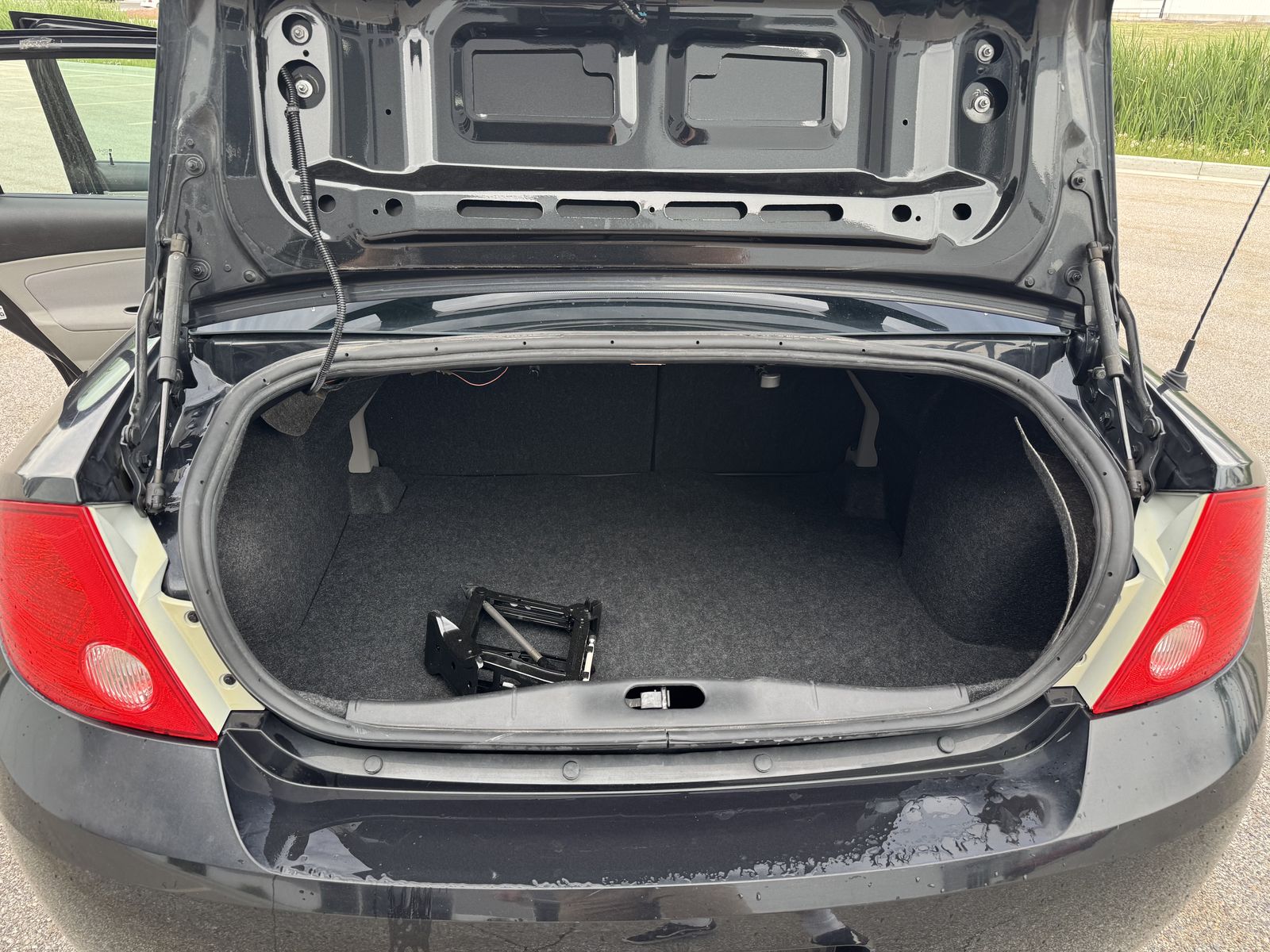 Main image 12