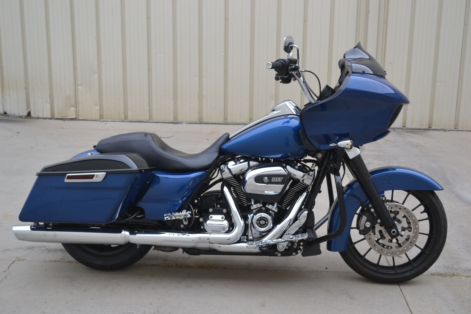 2022 Harley Davidson Road Glide 107 - Touring Cruiser