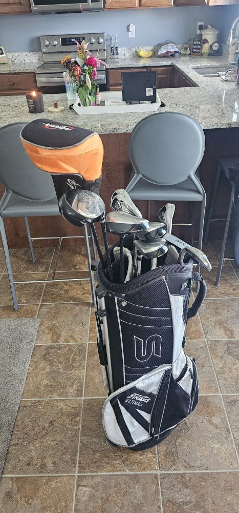strata ultimate golf set