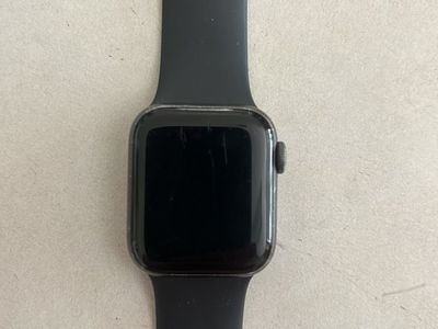 Apple Watch Series 5, 40mm