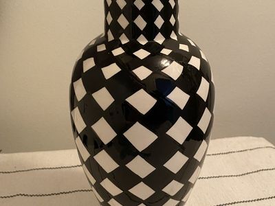 Black & White Harlequin Checkered Vase - Large Decorative Ceramic Flower Holder
