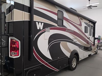2011 Winnebago Aspect