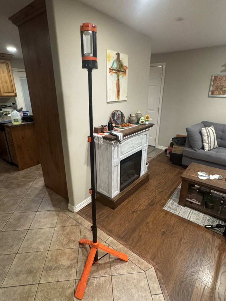 Ogery Tripod Camping/work Light