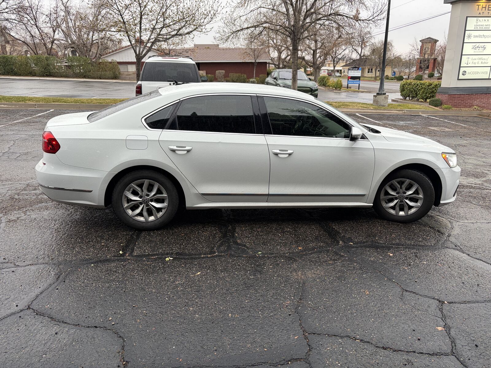 2016 VOLKSWAGEN PASSAT 1.8T R-Line