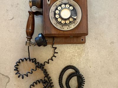 Reproduction Vintage Phone