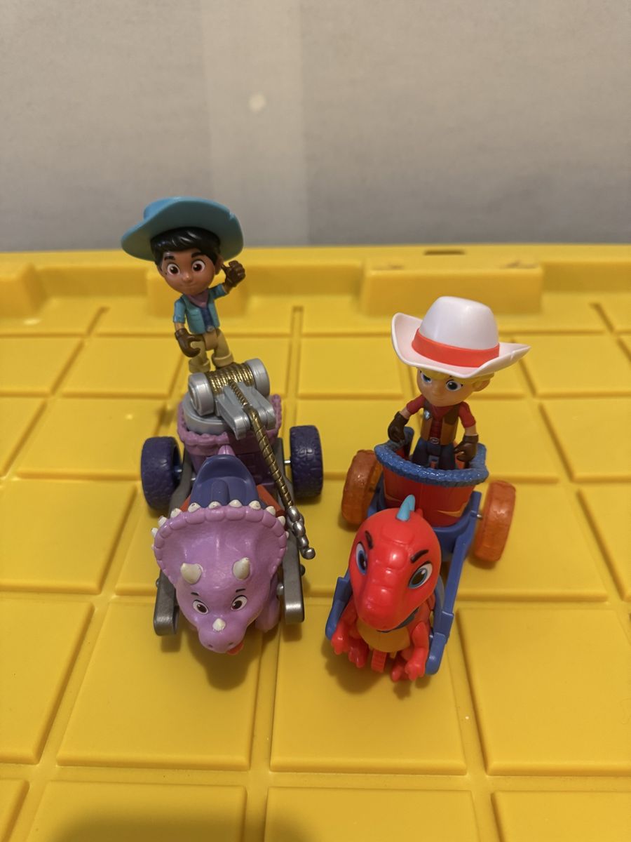 Dino Ranch Action Figures