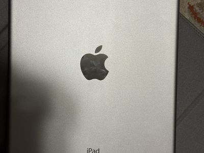 Apple iPad Air 2 - 128GB Wi-Fi Tablet, Space Gray, iOS 15.7.7, Model MGTX2LL/A