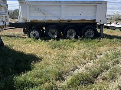 1994 Clement pup trailer