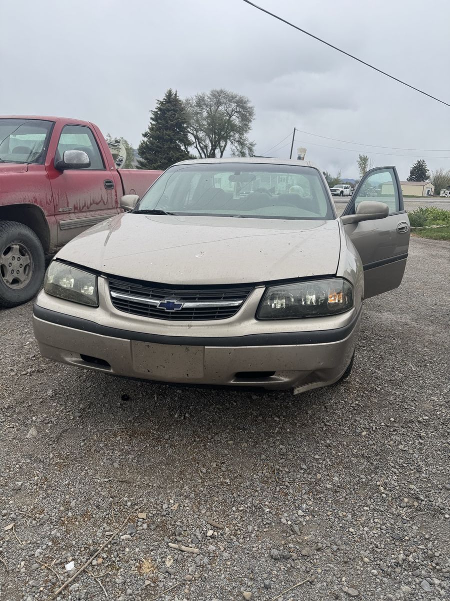 2001 Chevrolet Impala Base