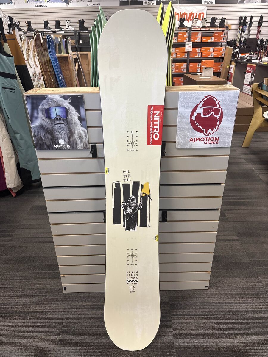 Nitro T1 158cm Snowboard - Lightly Used