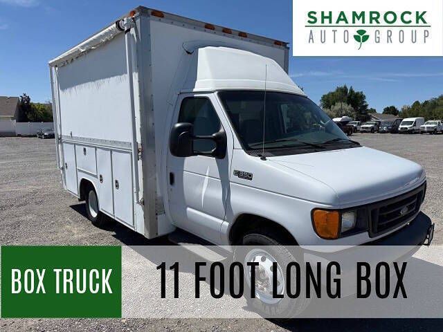 2005 Ford E-350 and Econoline 350 