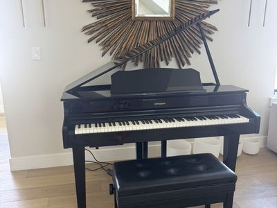 Roland Electric Piano GP-6