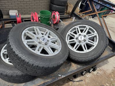 Toyota Tundra TSS wheels 5x150 gen 2 to 2.5