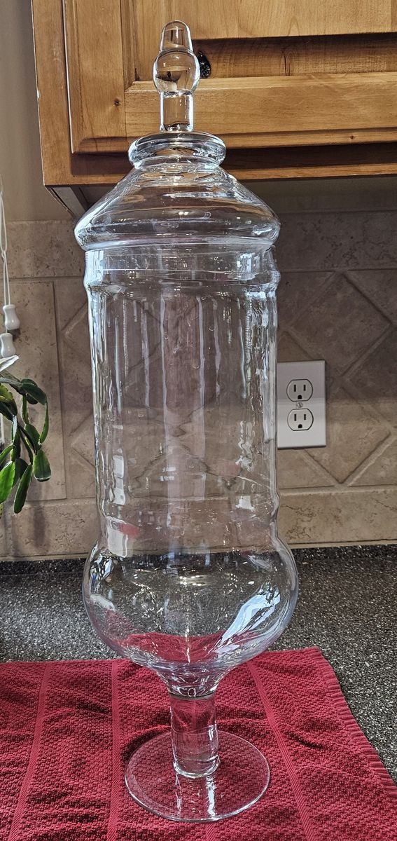 Clear glass apothecary jars 