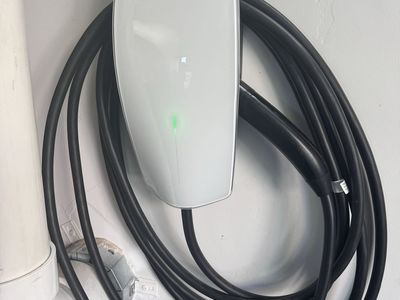 Tesla Wall Connector