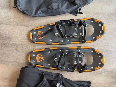 ENKEEO Snowshoes with Bag & Snow Pants - Black/Orange, Used Condition