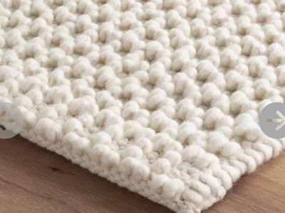 New. Natural Fiber Handwoven 9x12 Bubble Area Rug