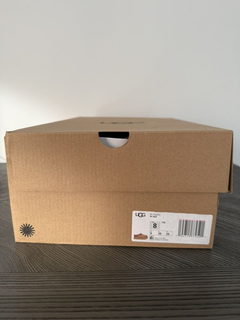 Ugg Women's Tazz Size 8