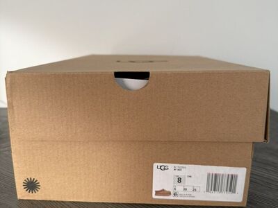 Ugg Women's Tazz Size 8