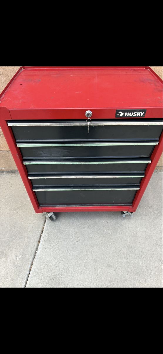 Husky Red Rolling Tool Cabinet & Toolbox with 5 Drawers and 2Keys,Used