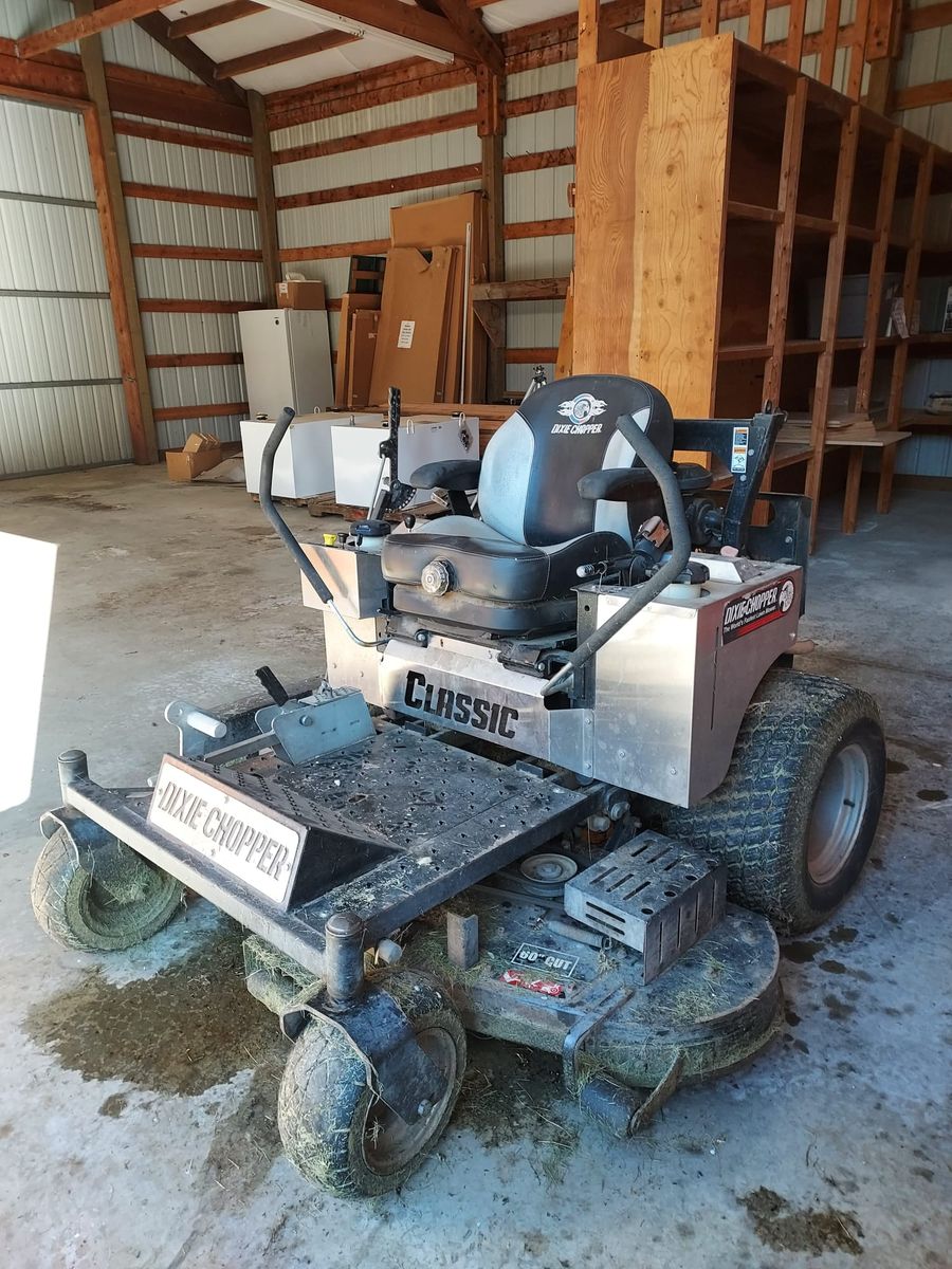 Dixie Chopper Classic 60” Commercial Zero Turn Mower – Kawasaki 27HP