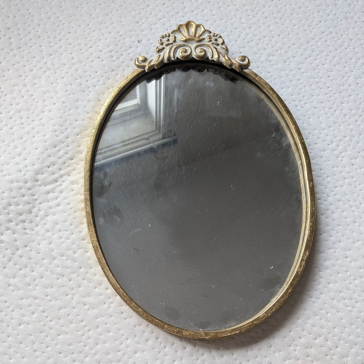 Decorative Gold Framed Mirror (Vintage Style)