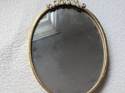 Decorative Gold Framed Mirror (Vintage Style)