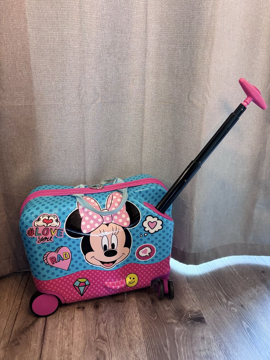Kids Ride-On Rolling Suitcase Luggage