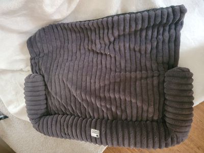 Large pet bed 34x48