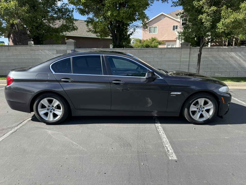 2012 BMW 5 528i xDrive
