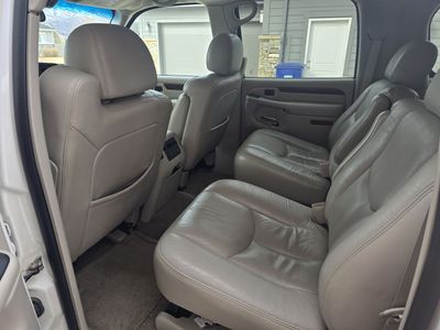 2004 CADILLAC ESCALADE ESV Luxury Collection
