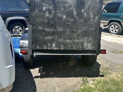 Selling a sturdy little single‑axle utility trailer