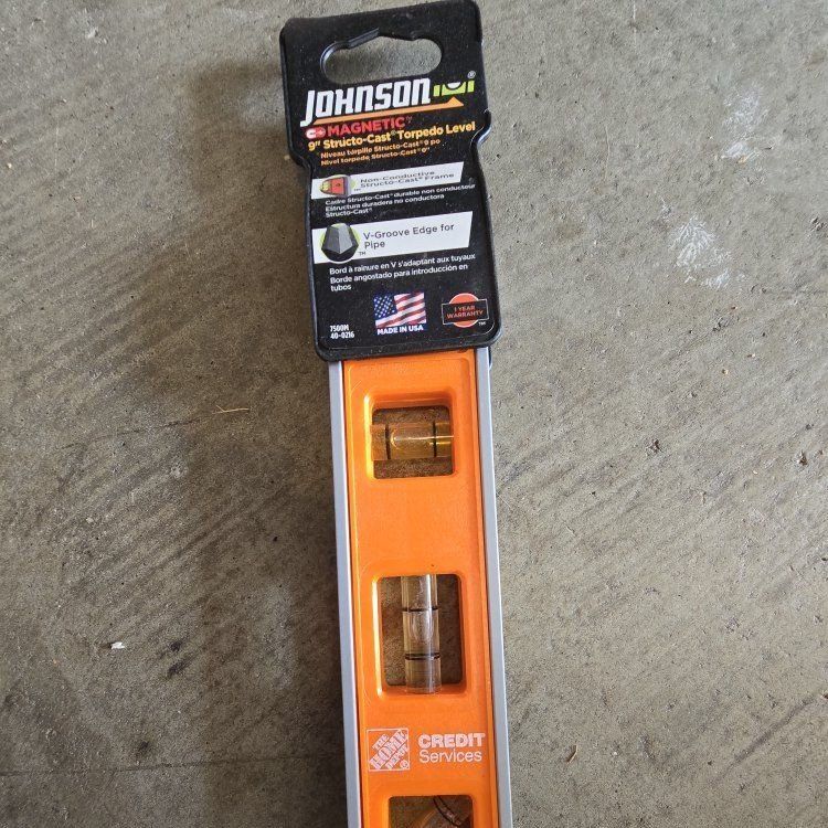 Johnson 9" Magnetic Torpedo Level