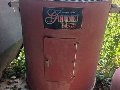 smoker for meat or fruit