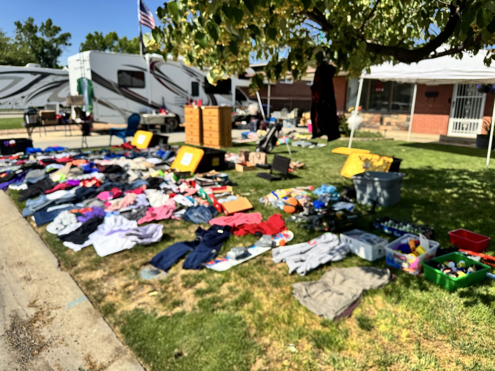 YARD SALE