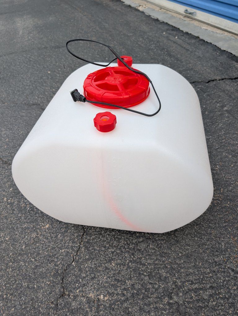 New 60L Water/Fluid Container with Pump