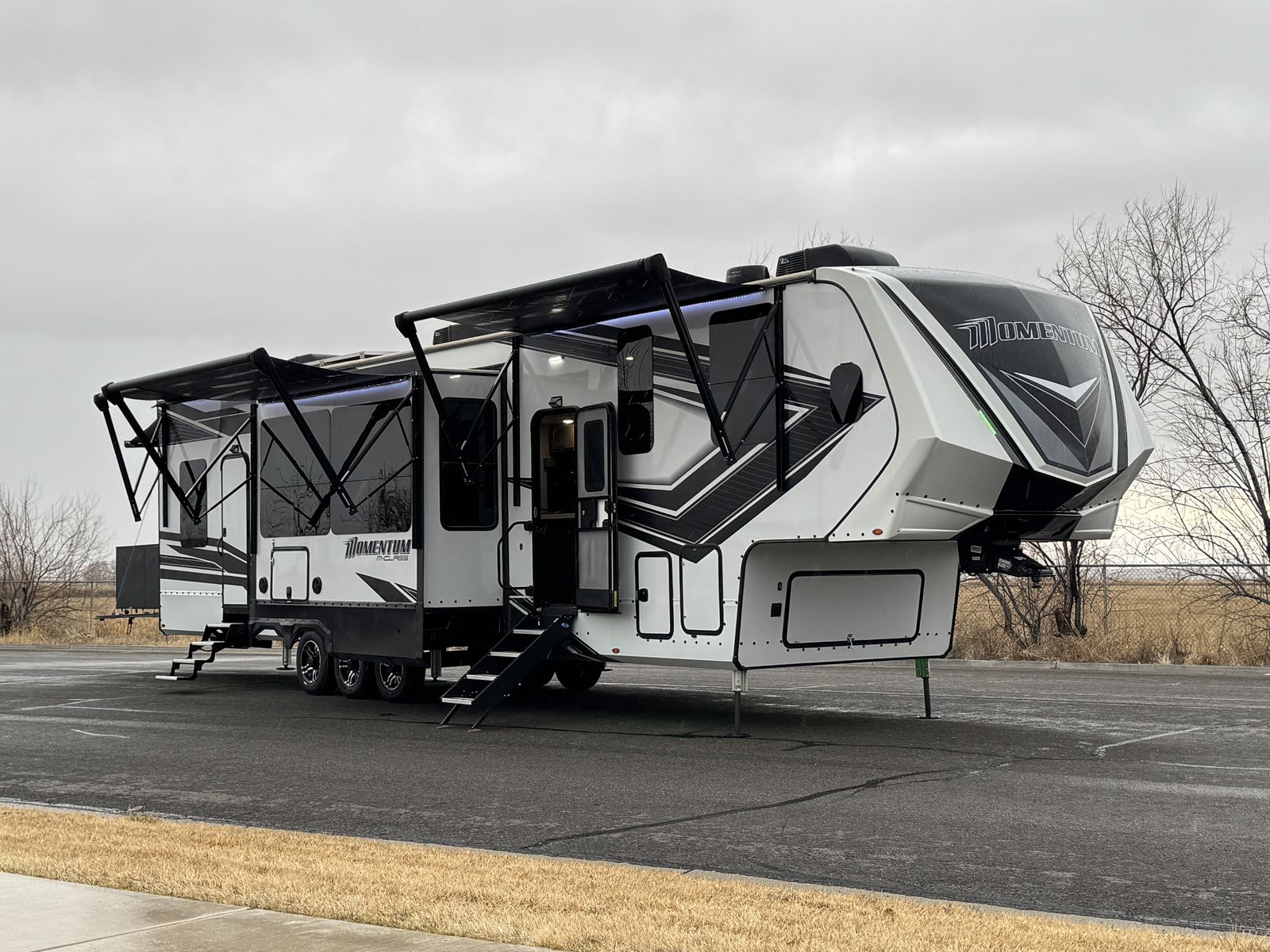 2023 Grand Design Momentum 395M