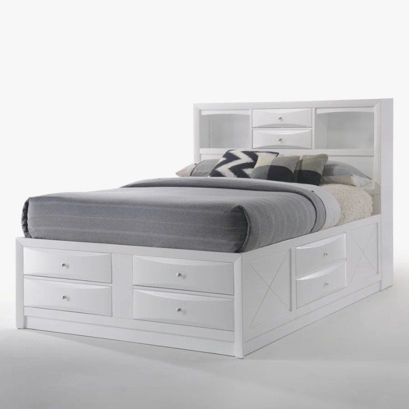 ️ Queen Storage Platform Bed – Like New!