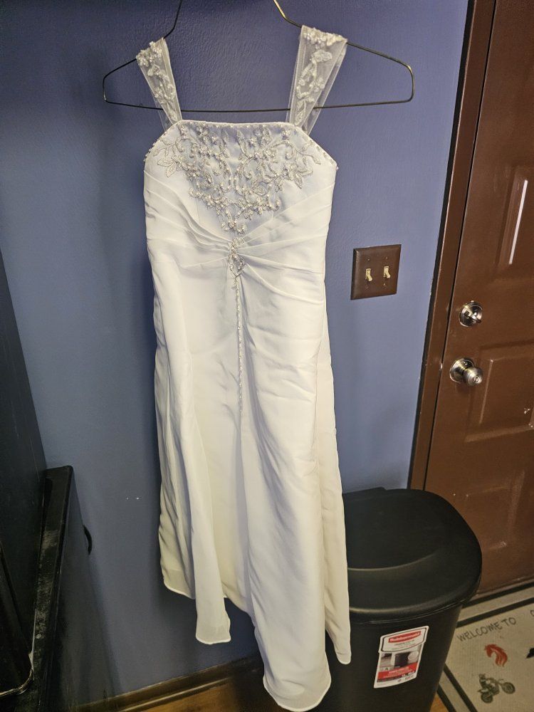 David's Bridal FG9010 White Polyester Embellished Dress Size 5