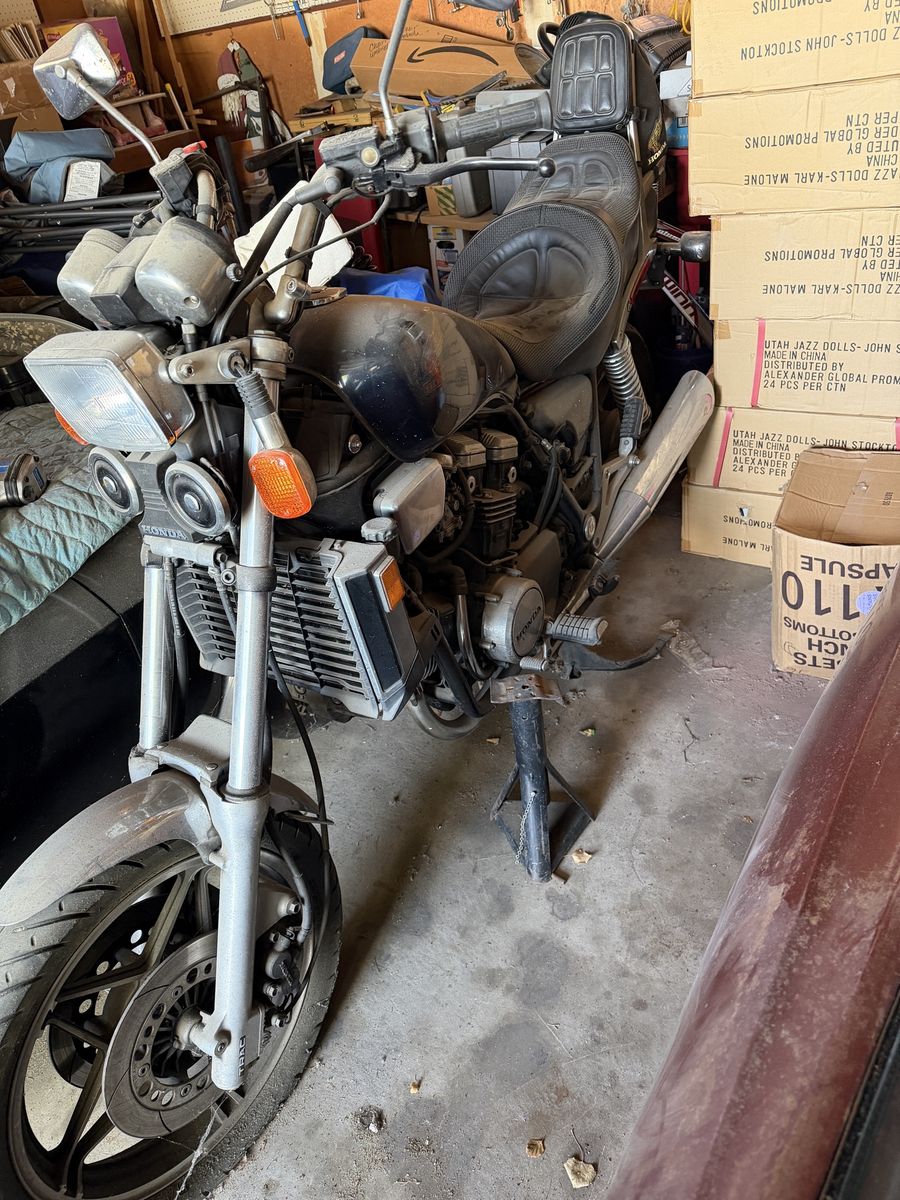 2 V65 magna’s 83 and 84 1100cc used not running