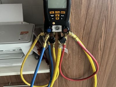 Testo 557 Digital Manifold Gauge HVAC Refrigeration System Kit with Hoses and Clamp Probes