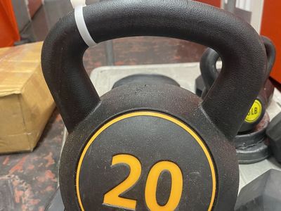 20 LB BEGINNER KETTLEBELL
