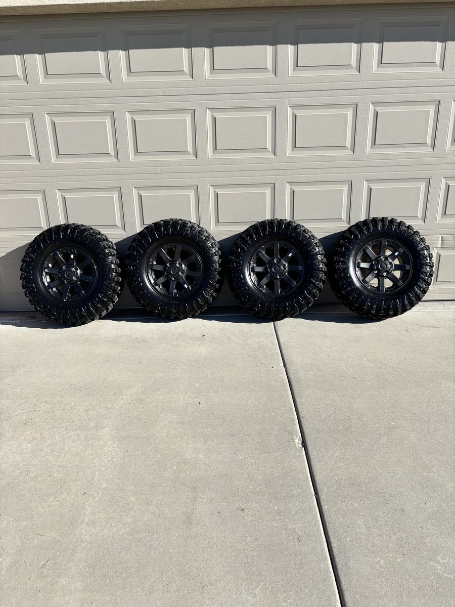 30x15 Polaris Xpedition Take Offs