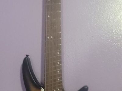 IYV 5 string bass