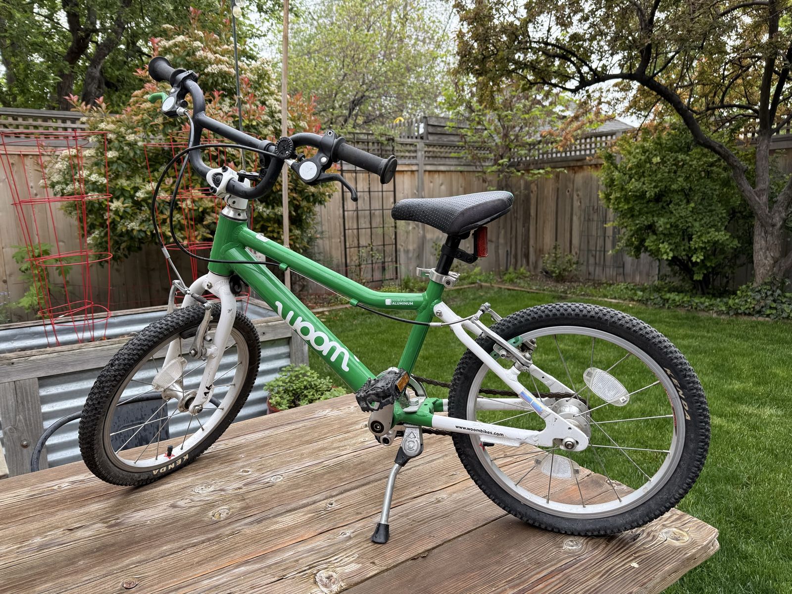 Woom 3 kids 16” bike